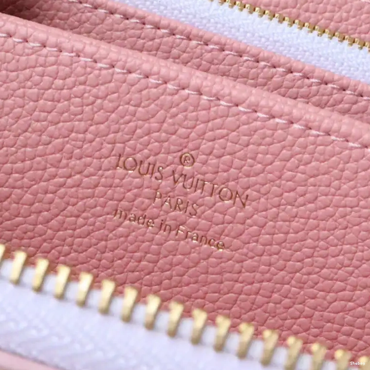 2209DJ0067 Bag LV 0704
